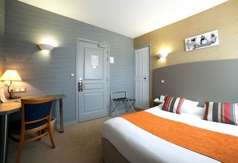 هتل Logis Auberge De La Rose