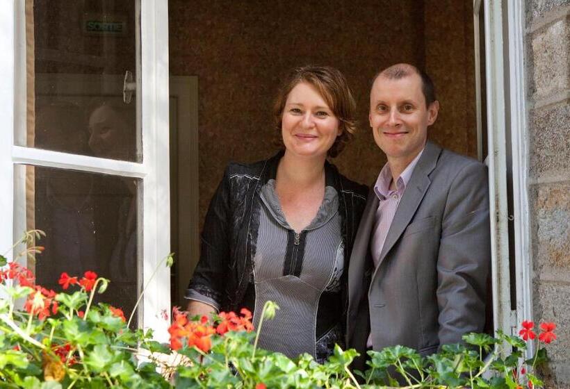 בית מלון כפרי Logis Auberge De La Sélune