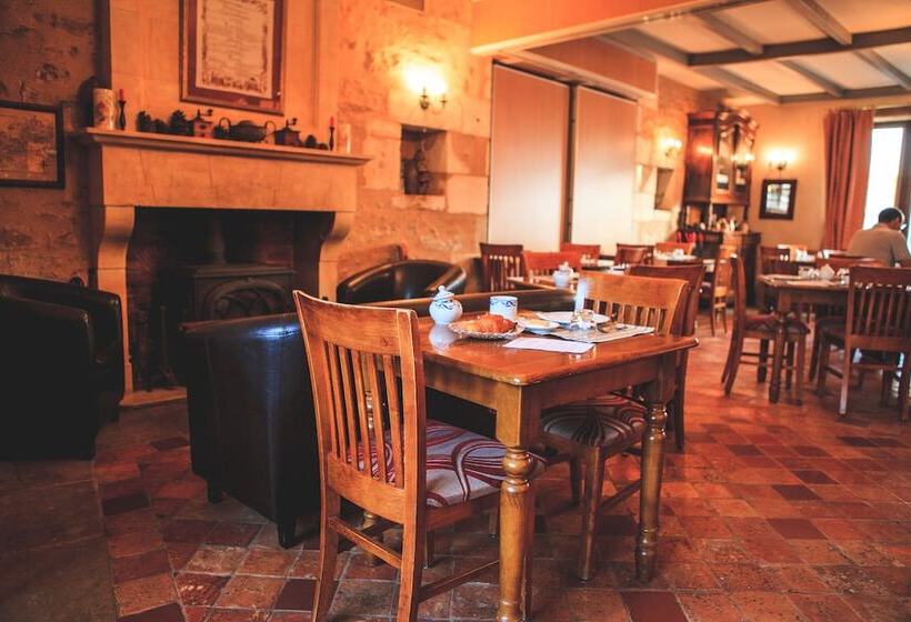 בית מלון כפרי Logis Auberge Le Centre Poitou