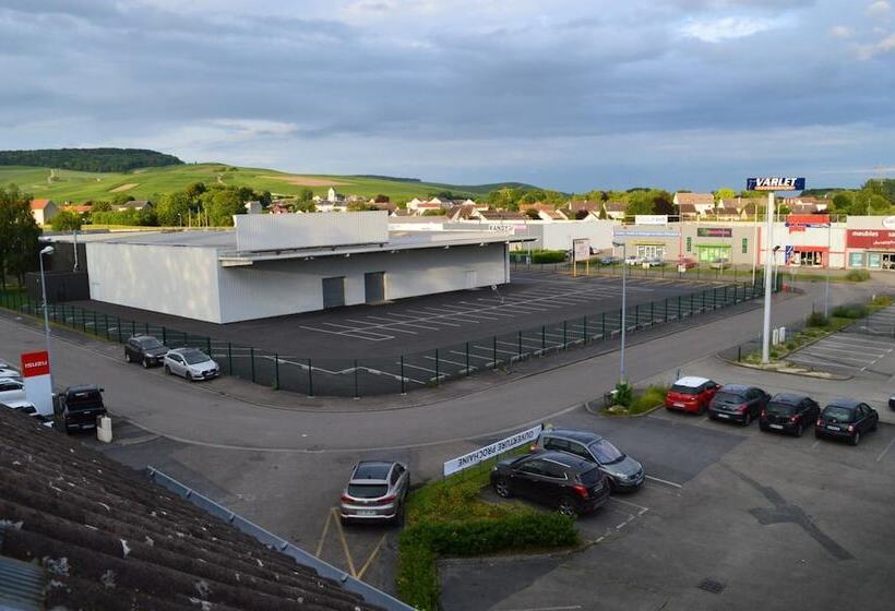 ホテル Logis Bagatelle   51530 Dizy