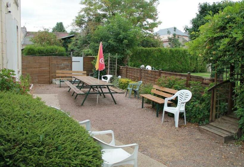 호텔 Logis Hôtel Beauséjour