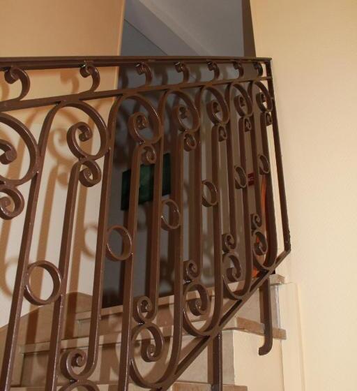 호텔 Logis Hôtel Beauséjour