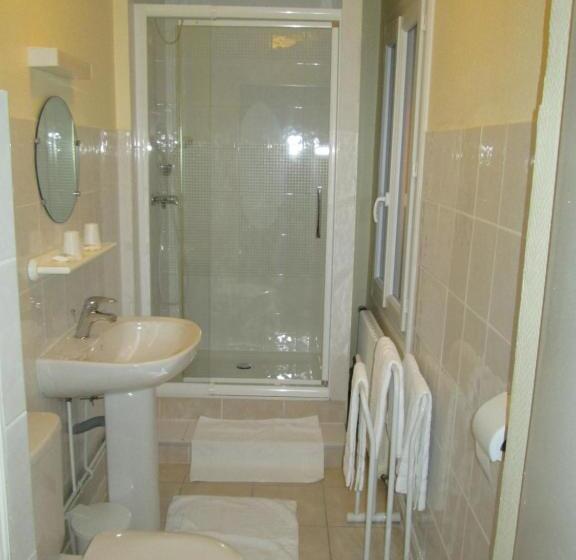 호텔 Logis Hôtel Beauséjour