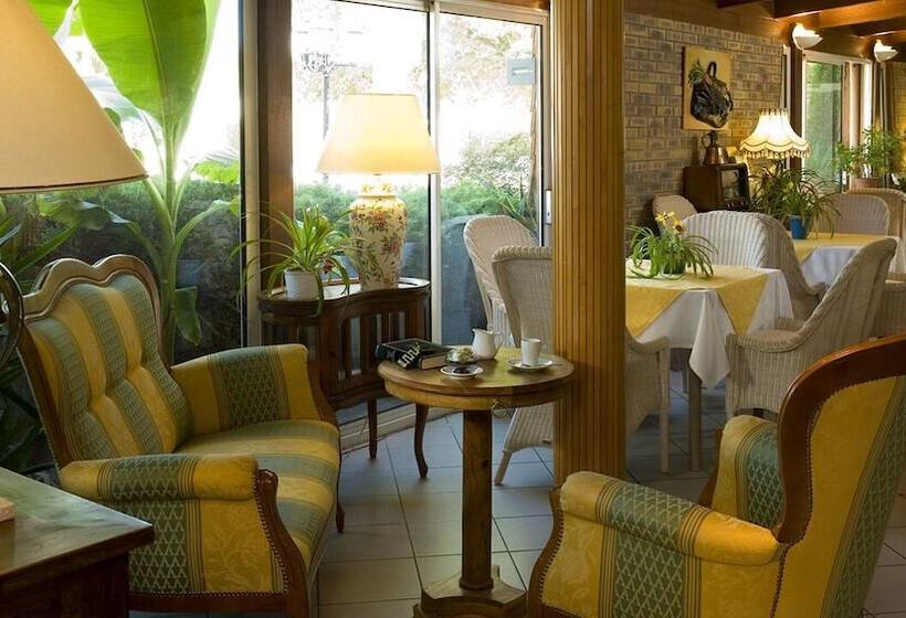 ホテル Logis Chez Bach