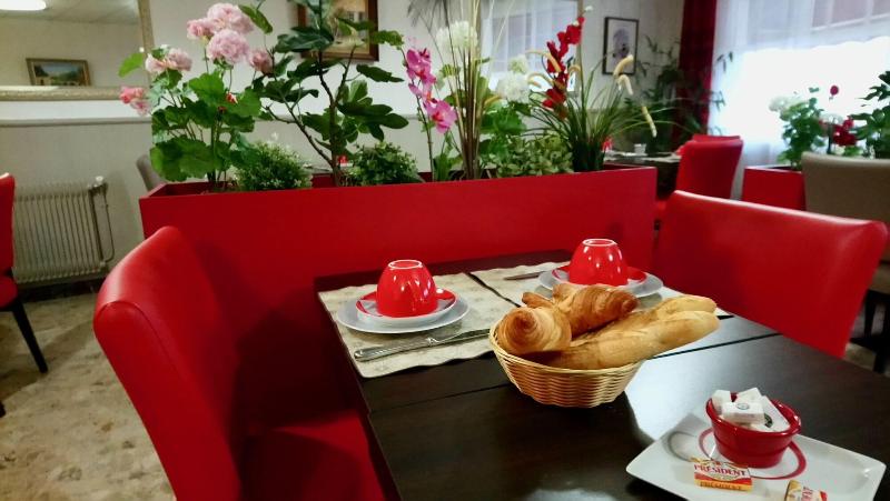호텔 Logis Hôtel Restaurant Clair Cottage, Chisseaux   Chenonceaux