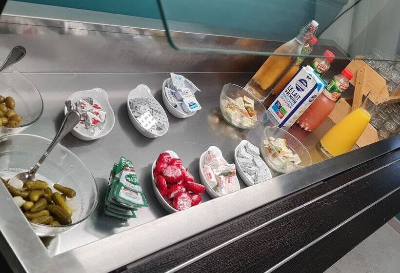 호텔 Logis Hôtel Restaurant Clair Cottage, Chisseaux   Chenonceaux