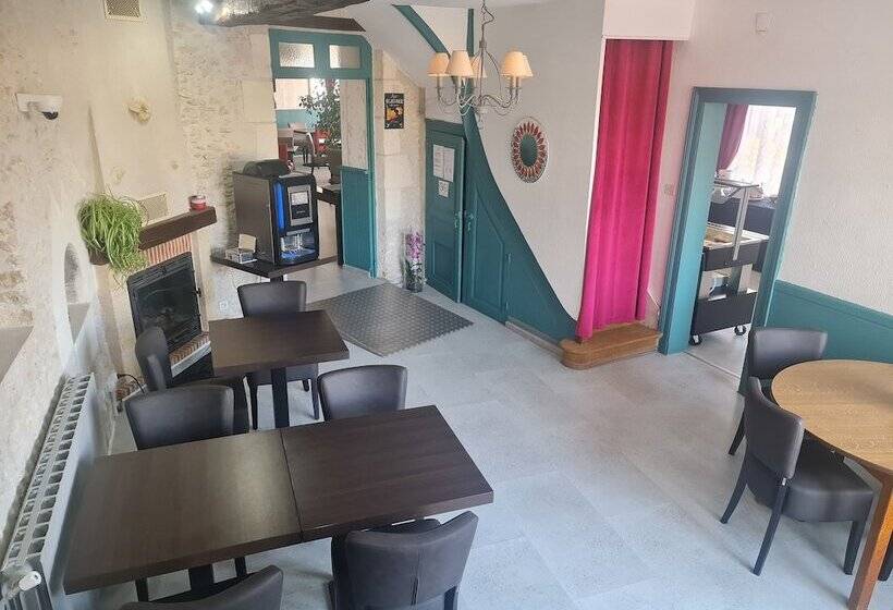 호텔 Logis Hôtel Restaurant Clair Cottage, Chisseaux   Chenonceaux