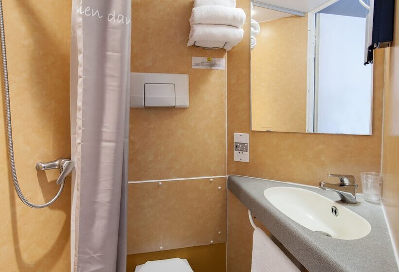 בית מלון כפרי Logis Hôtel Restaurant Cazes Arazat