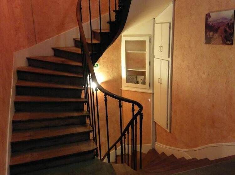 Отель Logis De L Europe Restaurant Le Cepage