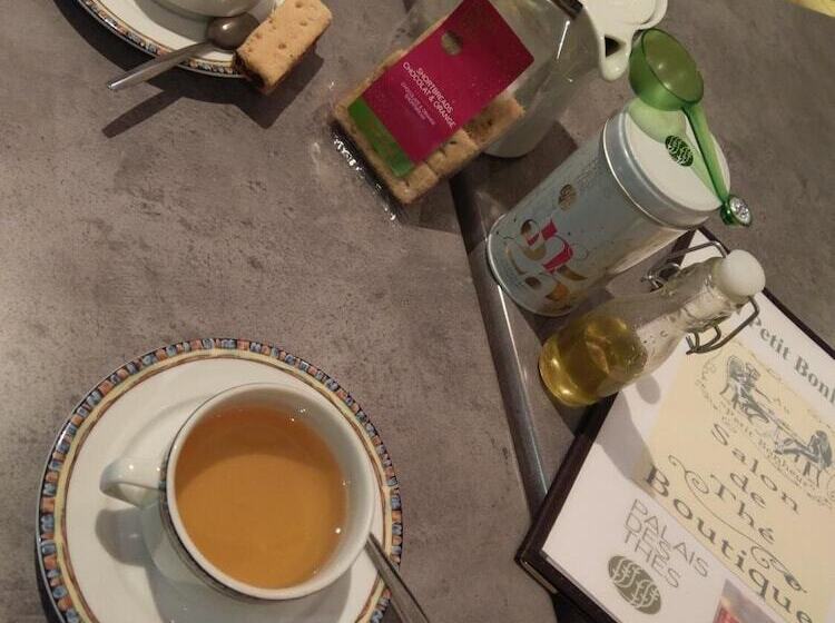 Отель Logis De L Europe Restaurant Le Cepage