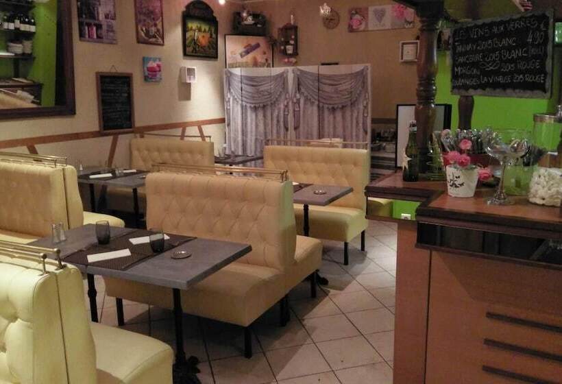 Отель Logis De L Europe Restaurant Le Cepage