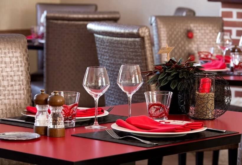 Logis Hotel De Paris