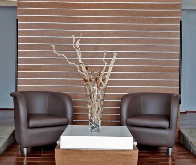 בית מלון כפרי Logis Des Lacs D'halco