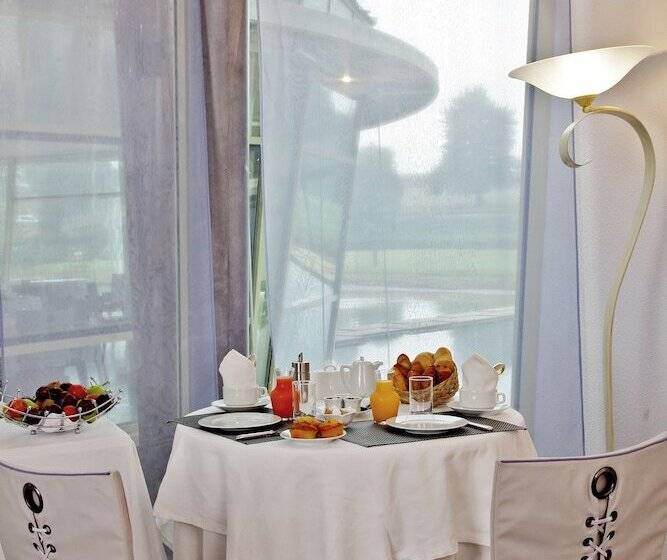 בית מלון כפרי Logis Des Lacs D'halco