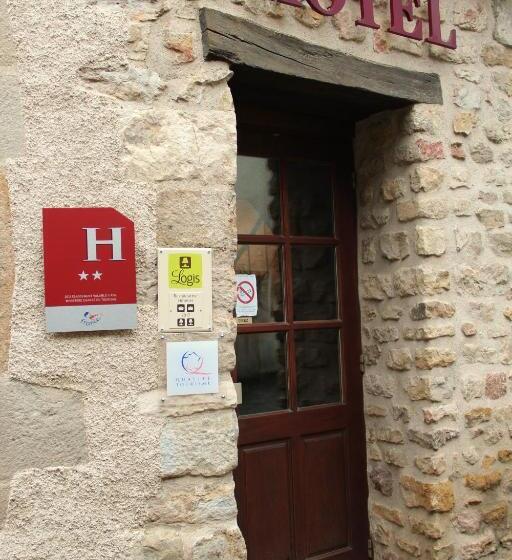 Отель Logis Des Trois Maures