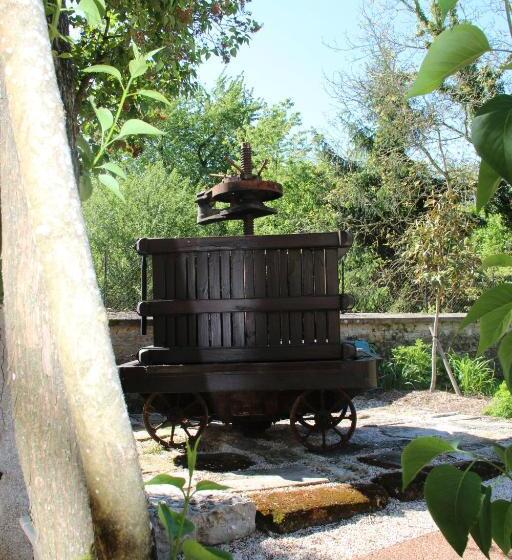 Отель Logis Des Trois Maures