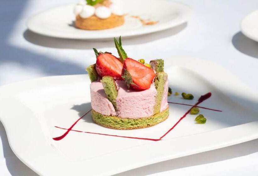 ホテル Logis Hôtel & Restaurant Du Sauvage