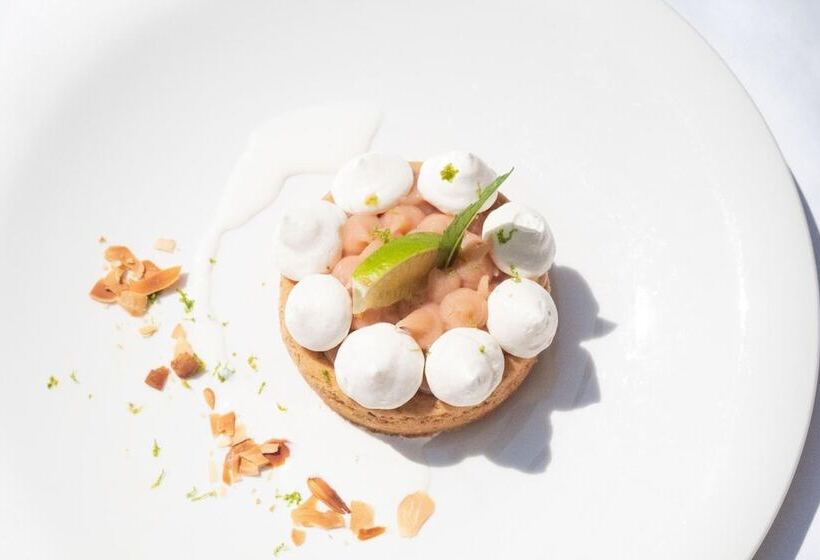 ホテル Logis Hôtel & Restaurant Du Sauvage