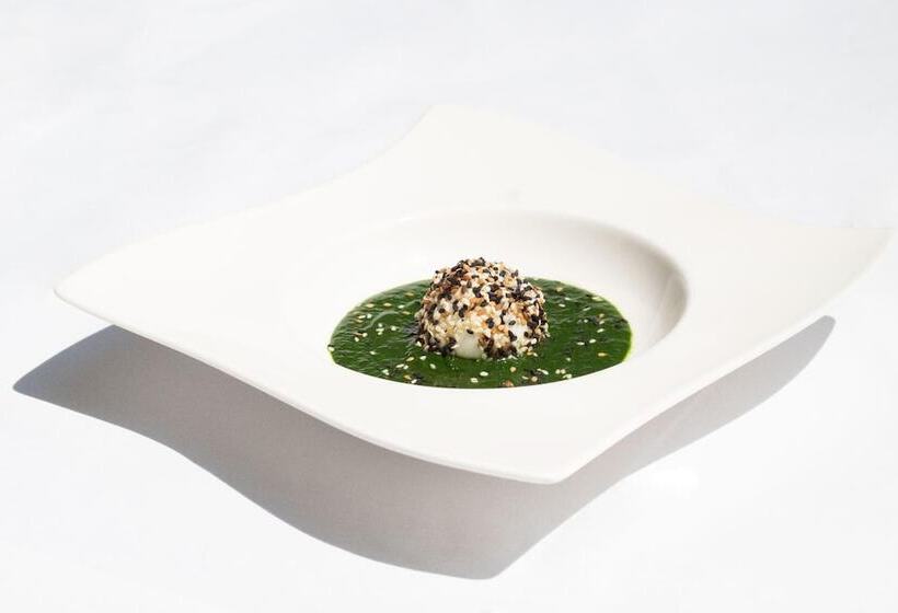 ホテル Logis Hôtel & Restaurant Du Sauvage