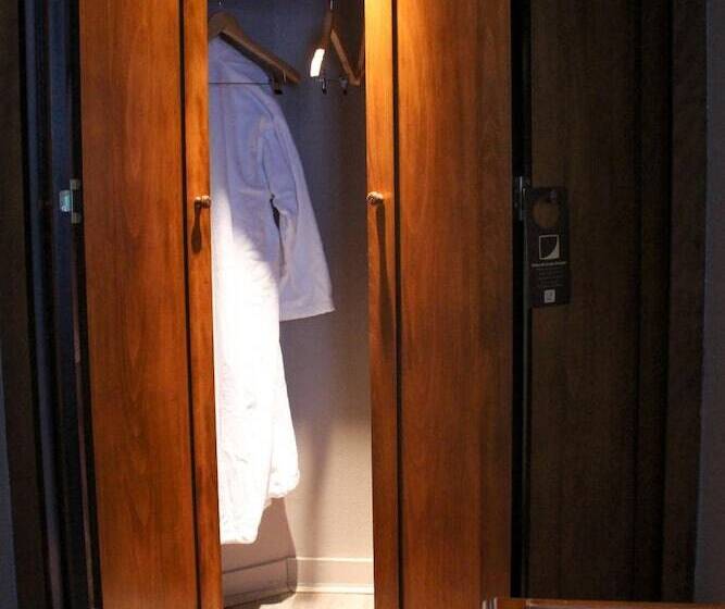 ホテル Logis Hôtel & Restaurant Du Sauvage