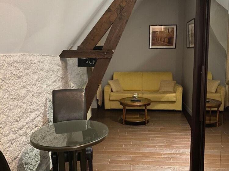 فندق Logis Hostellerie Des Ducs