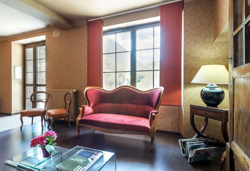 ホテル Logis Hôtel La Brèche De Roland