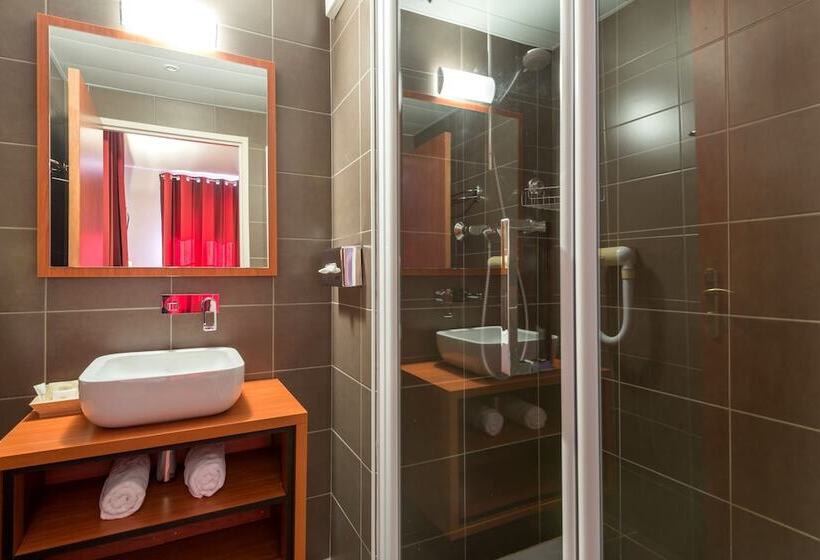 ホテル Logis Hôtel La Brèche De Roland