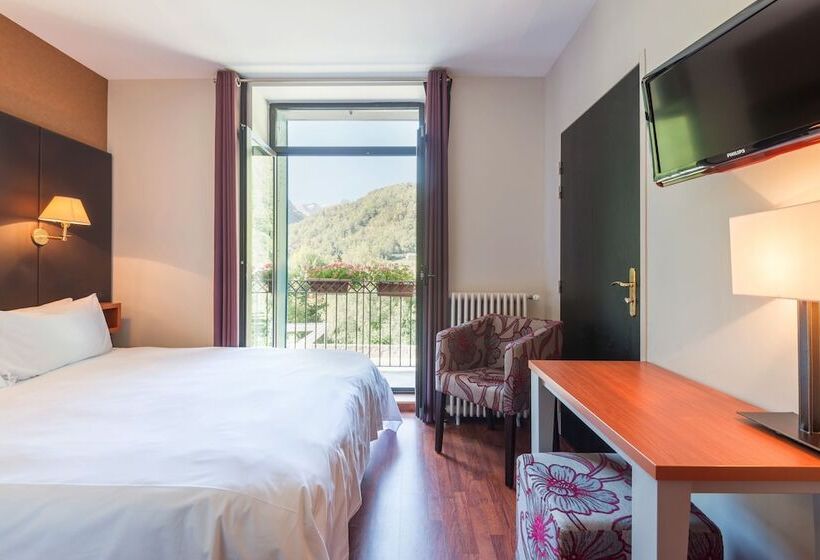 ホテル Logis Hôtel La Brèche De Roland