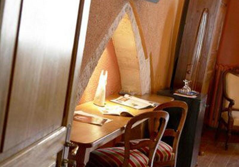 בית מלון כפרי Logis Hôtel Le Cheval Blanc