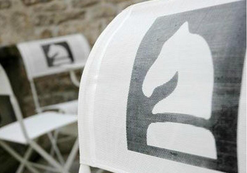 בית מלון כפרי Logis Hôtel Le Cheval Blanc