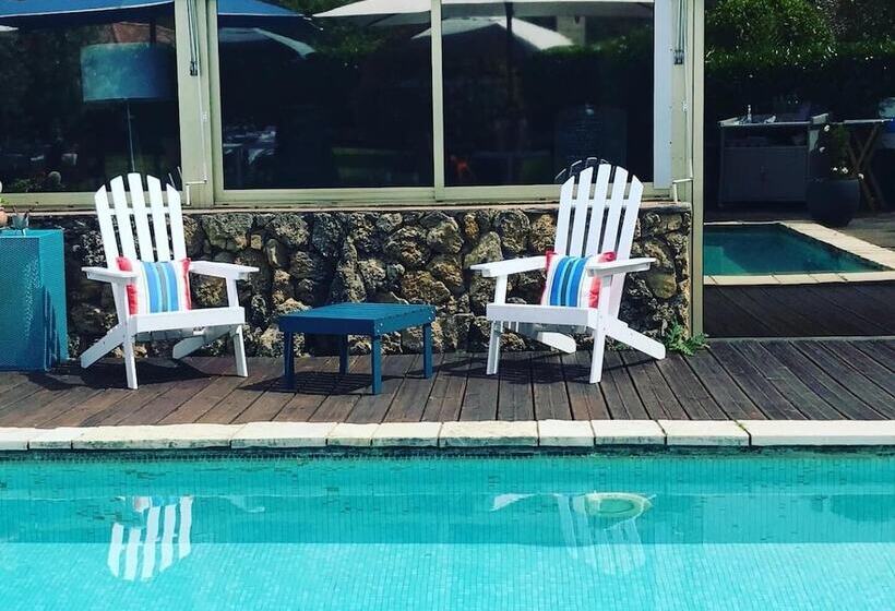 Отель Hôtel Le Relais Des Plages