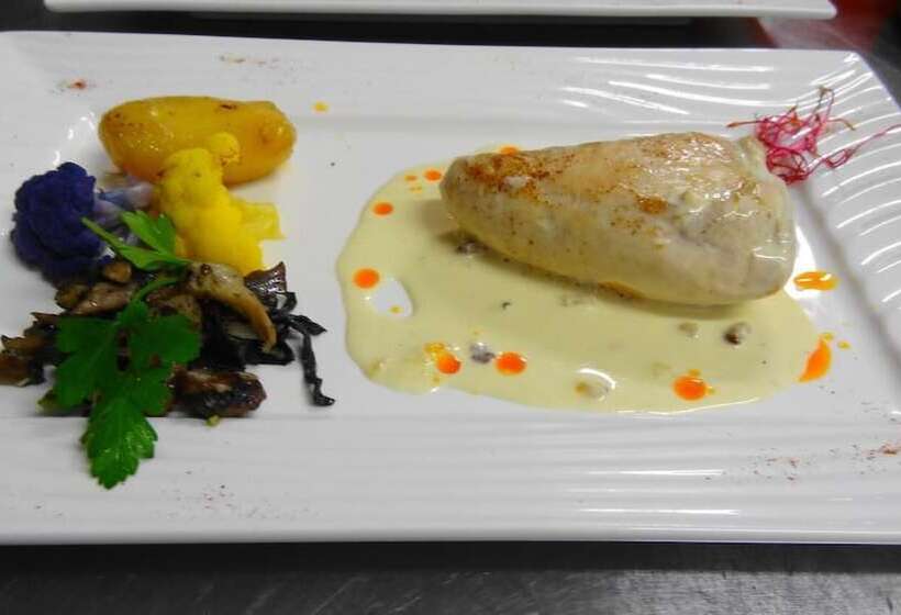 호텔 Logis Hôtel Restaurant Le Chalet Du Mont Roland