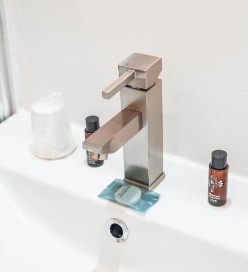 酒店 Logis Hôtel Restaurant Vuillot