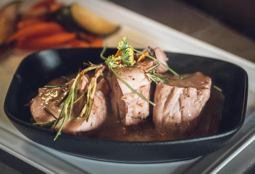 酒店 Logis Hôtel Restaurant Vuillot