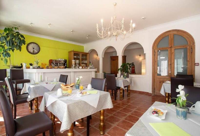 Logis Hotel L Occitan 2 étoiles