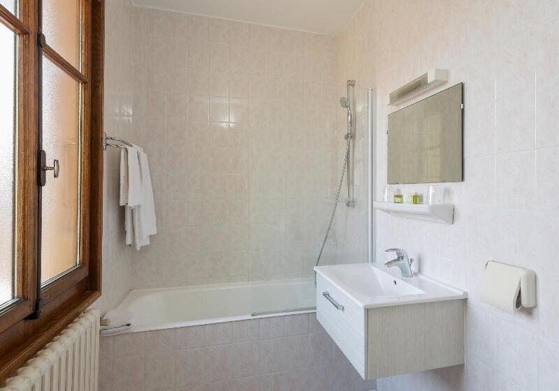 Отель La Terrasse Fleurie, Logis, Hôtel Et Restaurant