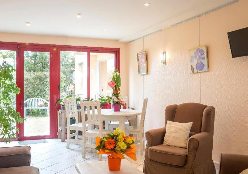 Отель La Terrasse Fleurie, Logis, Hôtel Et Restaurant