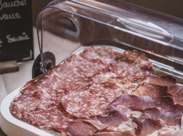 Отель La Terrasse Fleurie, Logis, Hôtel Et Restaurant