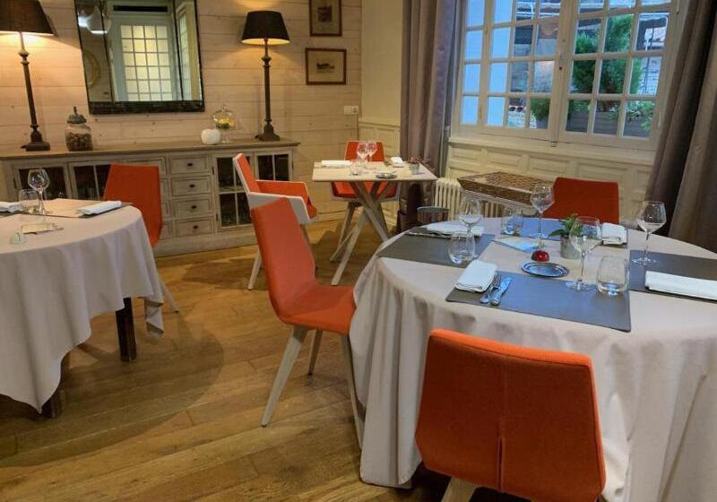 호텔 Logis Hôtel Le Central