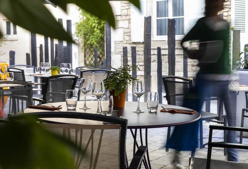 فندق Logis Hôtel Restaurant Le Fontarabie