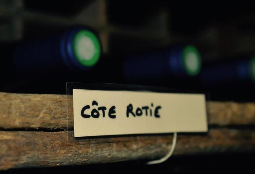 فندق Logis Le Relais De La Voie Sacrée