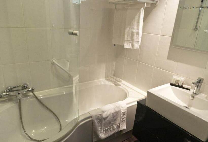 호텔 Logis Hôtel Les Tuileries