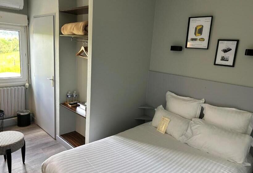 호텔 Logis Les Voiliers