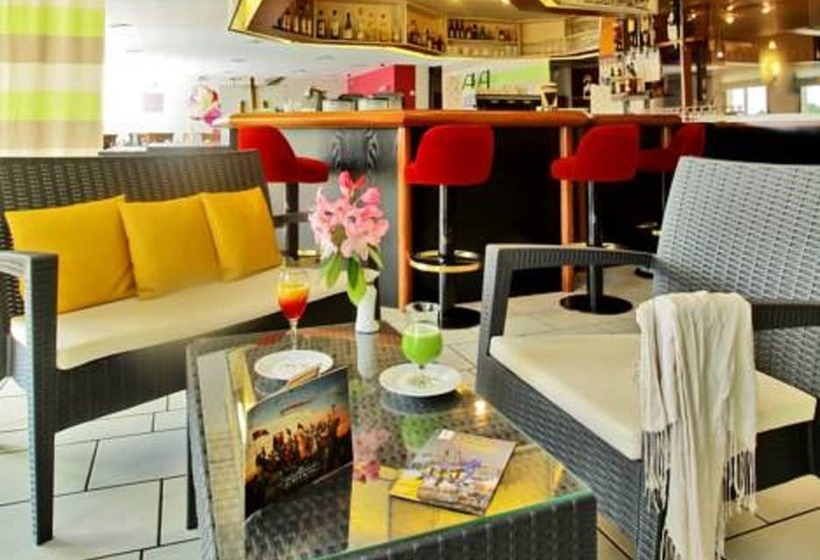 בית מלון כפרי Logis Hôtel Restaurant Aloe