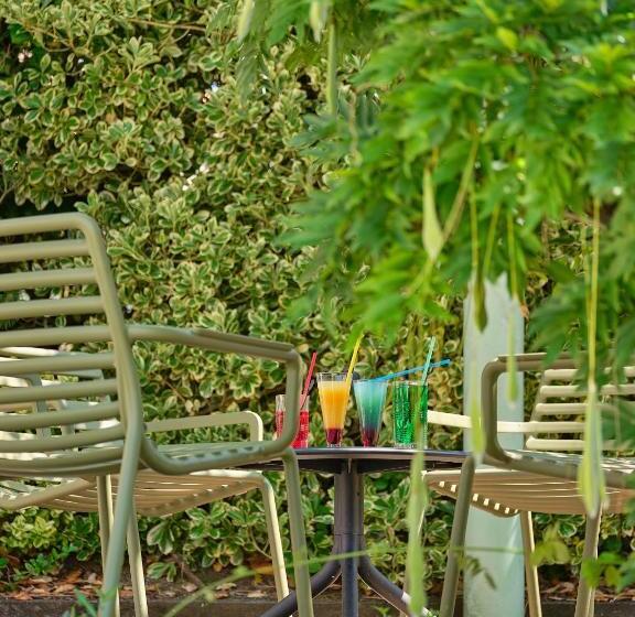 בית מלון כפרי Logis Hôtel Restaurant Aloe