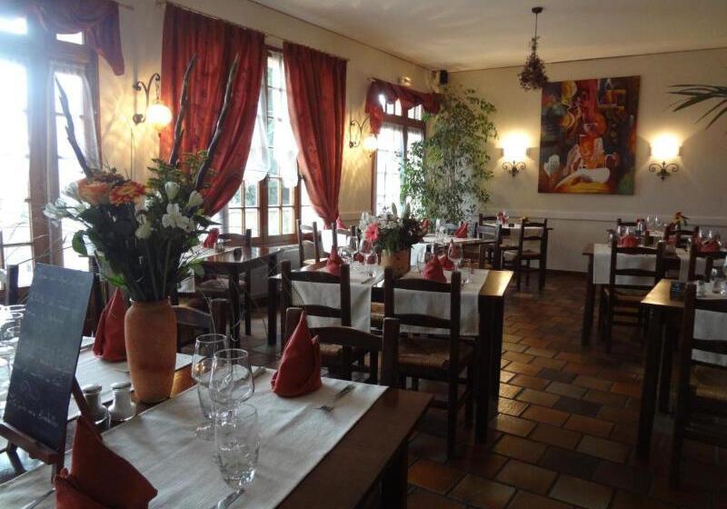 فندق Logis Hôtel Restaurant Le Relais