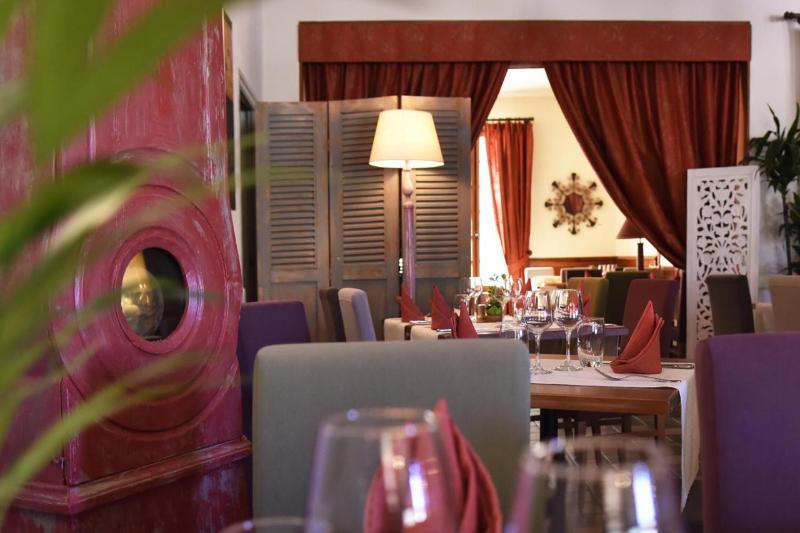 فندق Logis Hôtel Restaurant Le Relais