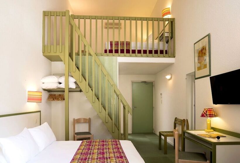 호텔 Logis Hôtel Restaurant Les Cèdres