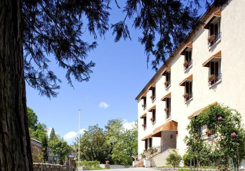 호텔 Logis Hôtel Restaurant Les Cèdres