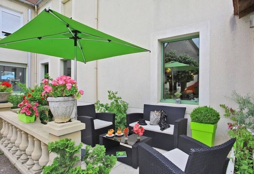 בית מלון כפרי Logis Hôtel Restaurant Les Voyageurs